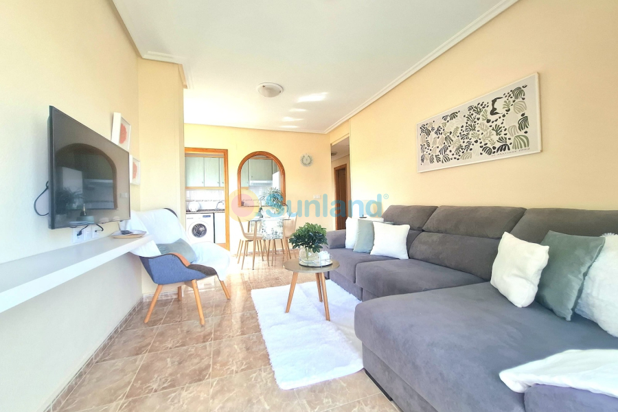 Resale - Apartamento - Torrevieja - Centro