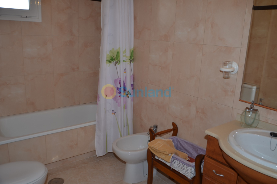 Resale - Apartment - Orihuela Costa - 