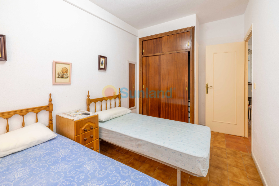 Resale - Apartamento - Torrevieja - La Mata