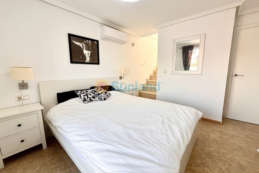 Resale - T - La Mata