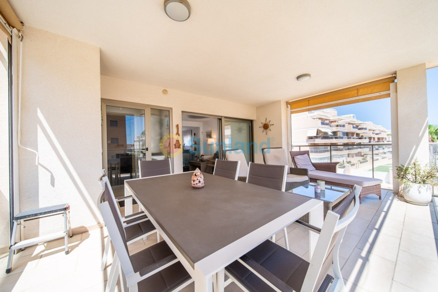 Resale - Apartamento - Orihuela Costa - Villamartin