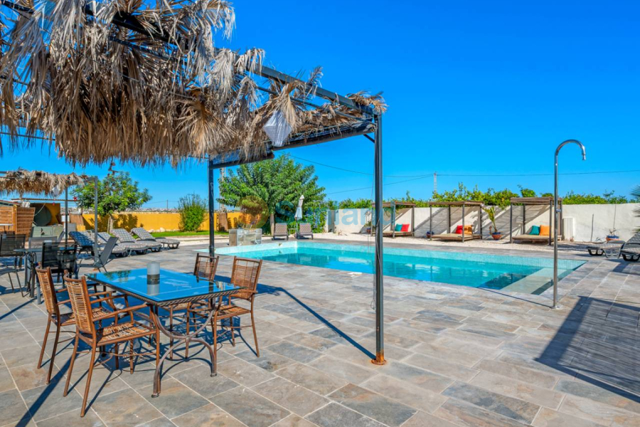 Segunda mano - Country house - Los Montesinos