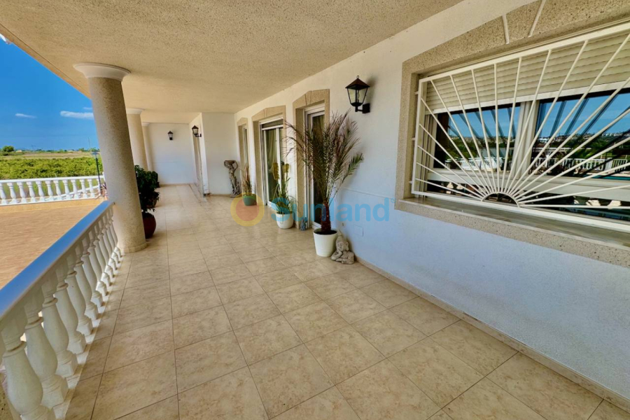 Resale - Villa - Rojales