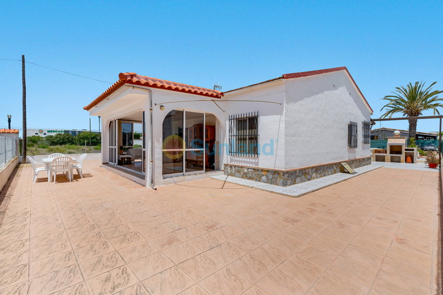 Resale - Villa - San Fulgencio