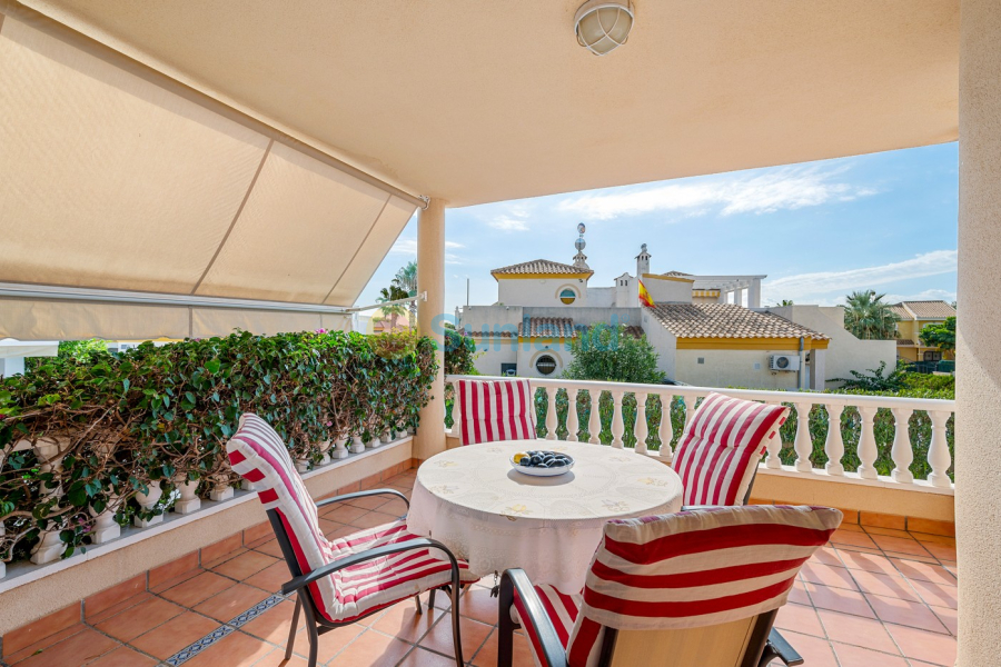 Resale - Villa - Orihuela Costa - Los Dolses