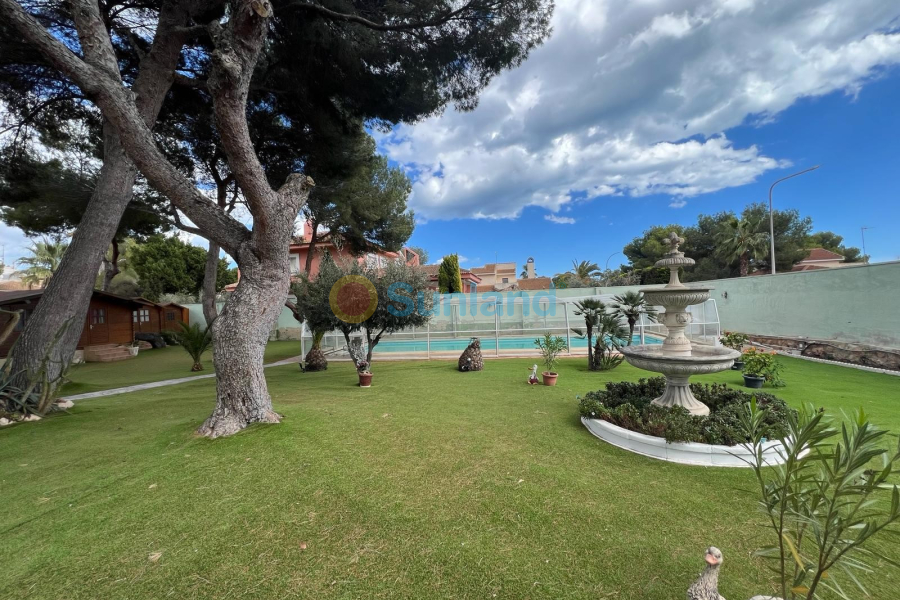 Använda fastigheter - Villa - Orihuela Costa - Campoamor