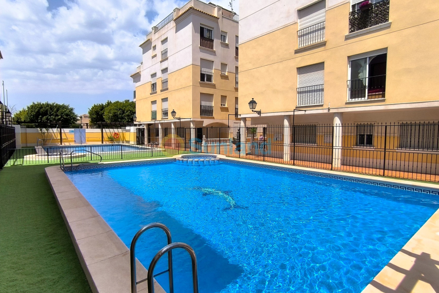 Resale - Apartment - Formentera del Segura