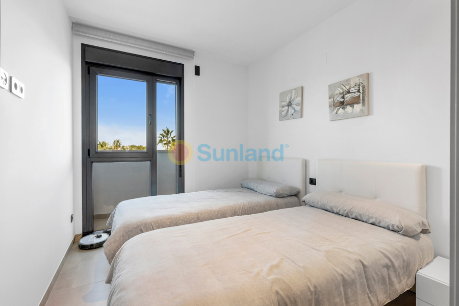 Resale - Apartment - Orihuela Costa