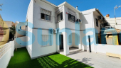 Resale - Townhouse - La Mata