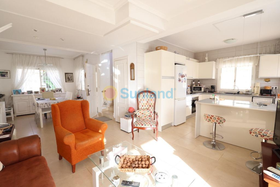 Resale - Villa - Orihuela Costa - Playa Flamenca