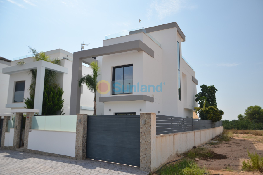 Resale - Villa - Orihuela costa - 