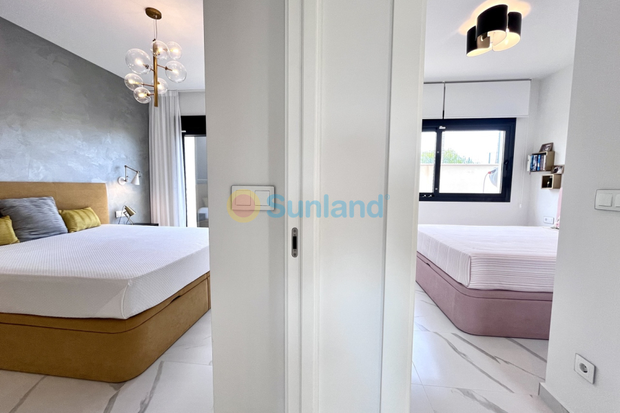 Resale - A - San Miguel De Salinas