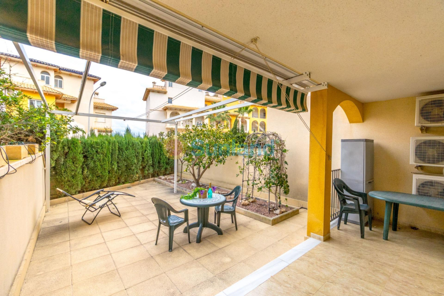 Resale - Apartment - Orihuela Costa - Altos de Campoamor