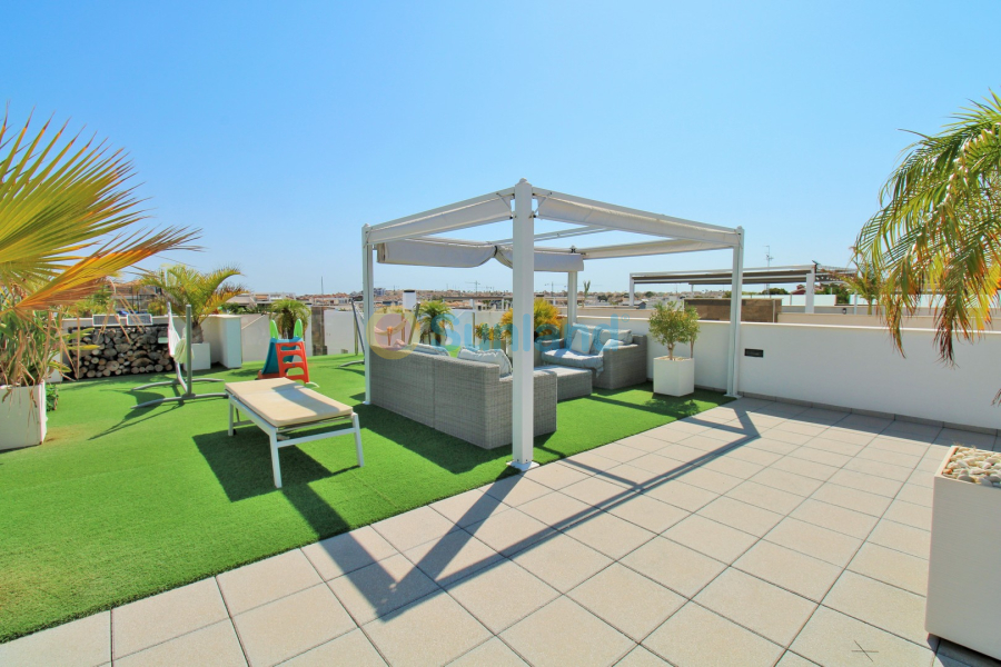 Använda fastigheter - Villa - Villamartin