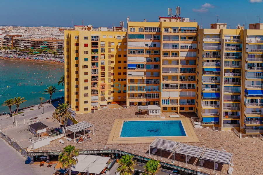 Resale - Apartamento - Torrevieja - Playa del Cura