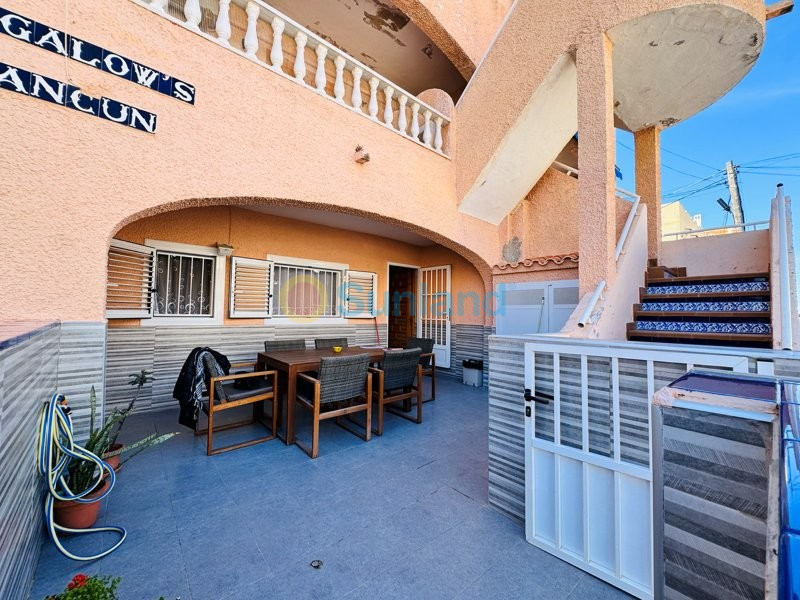 Resale - Townhouse - La Mata - 