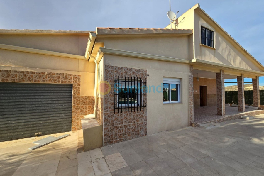 Resale - Villa - Hondón de las Nieves - 