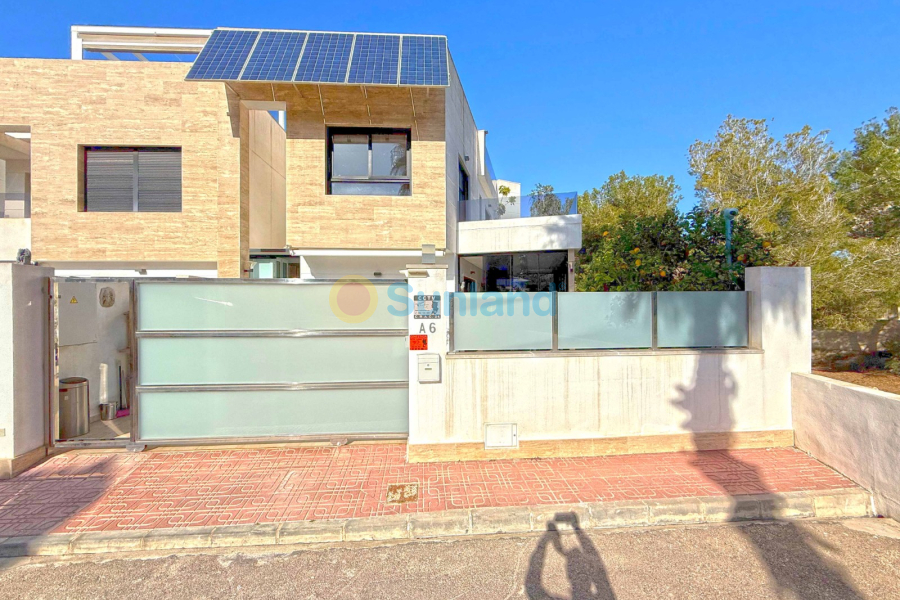 Använda fastigheter - Villa - Orihuela Costa - Villamartin