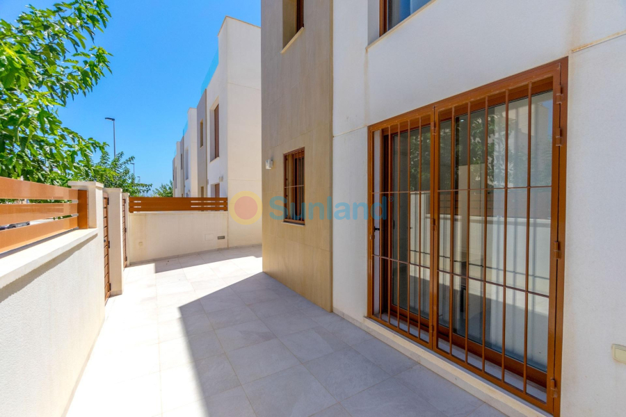 Resale - Villa - Orihuela costa - La Torre de la Horadada