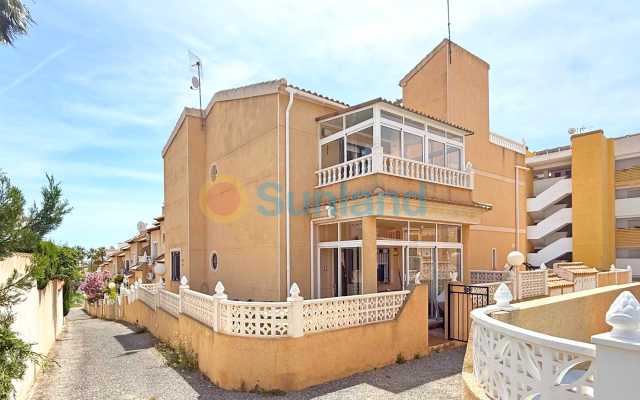 Chalet - Segunda mano - Orihuela Costa - Villamartin
