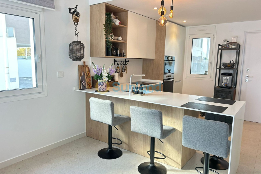 Resale - Apartment - Orihuela costa - 
