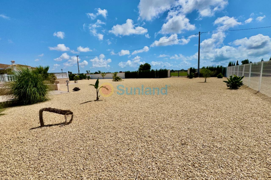 Resale - Villa - Rojales