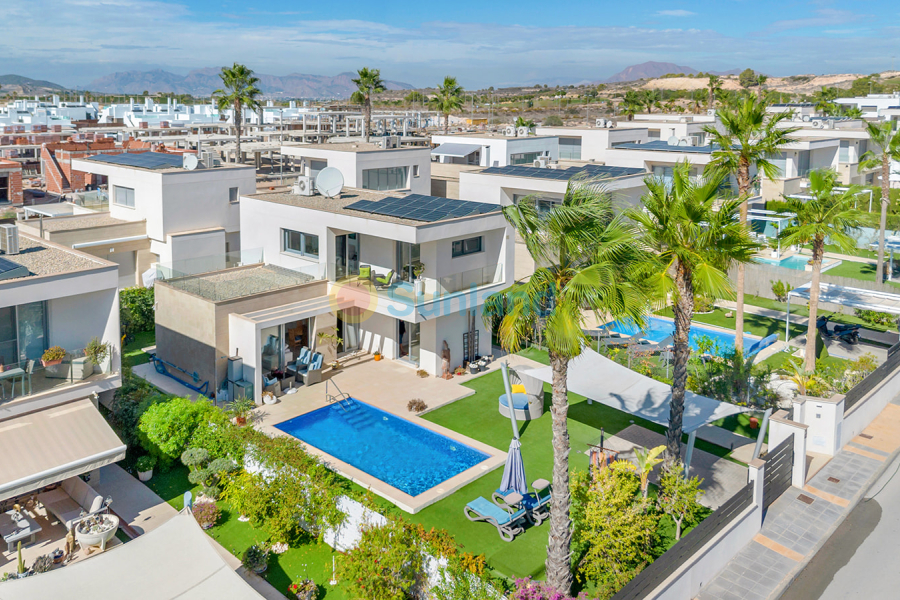 Brukte eiendommer - Villa - Orihuela - Vistabella Golf