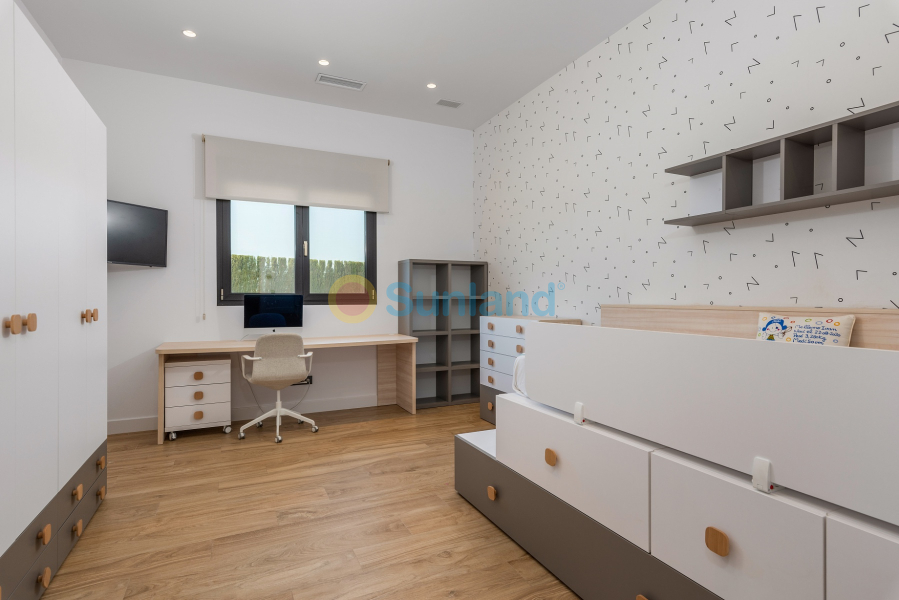 Resale - Villa - Elche/Elx