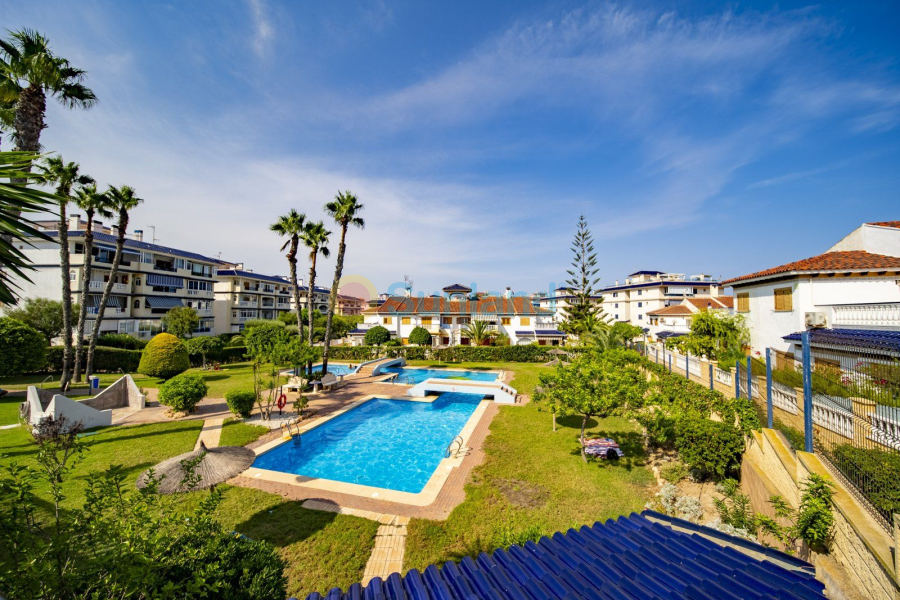 Resale - Apartamento - Torrevieja - La Mata