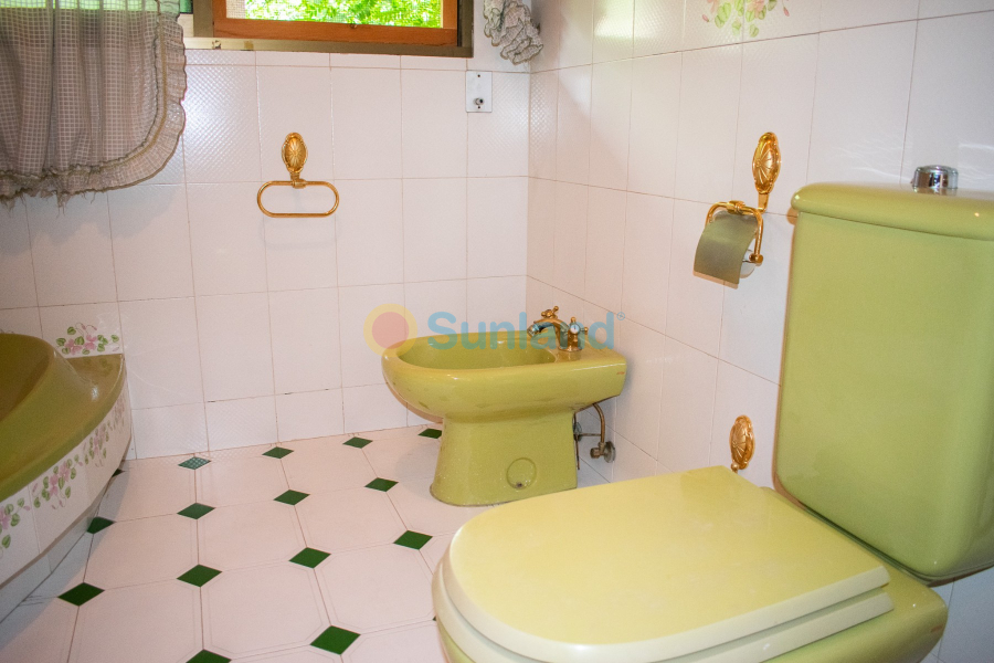 Segunda mano - Chalet - Llano de brujas