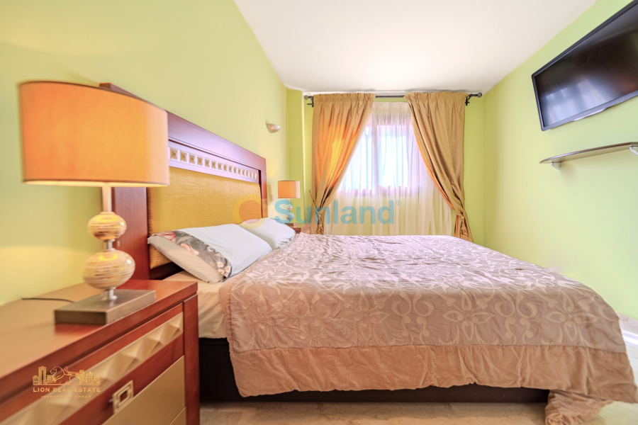 Resale - Apartment - Torrevieja - Punta Prima