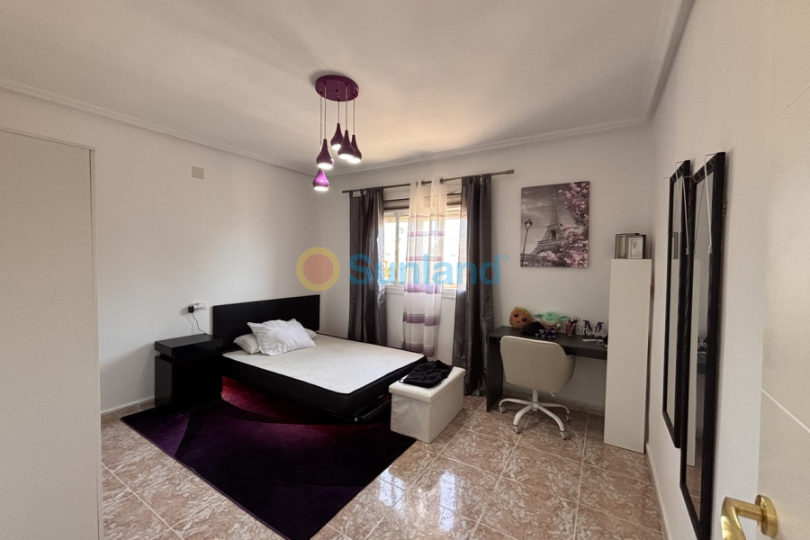 Resale - V - Benijofar