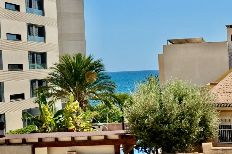 Resale - Villa - Punta Prima - 