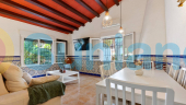 Resale - Villa - Orihuela Costa - Punta Prima