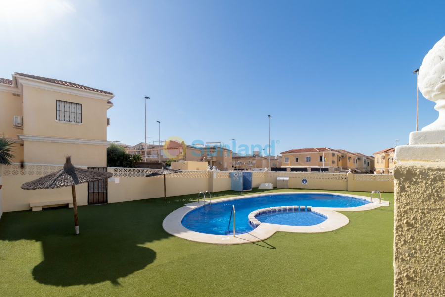 Resale - Townhouse - Torrevieja - 