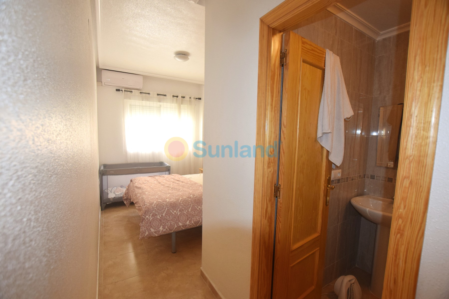 Resale - Apartment - Formentera del Segura