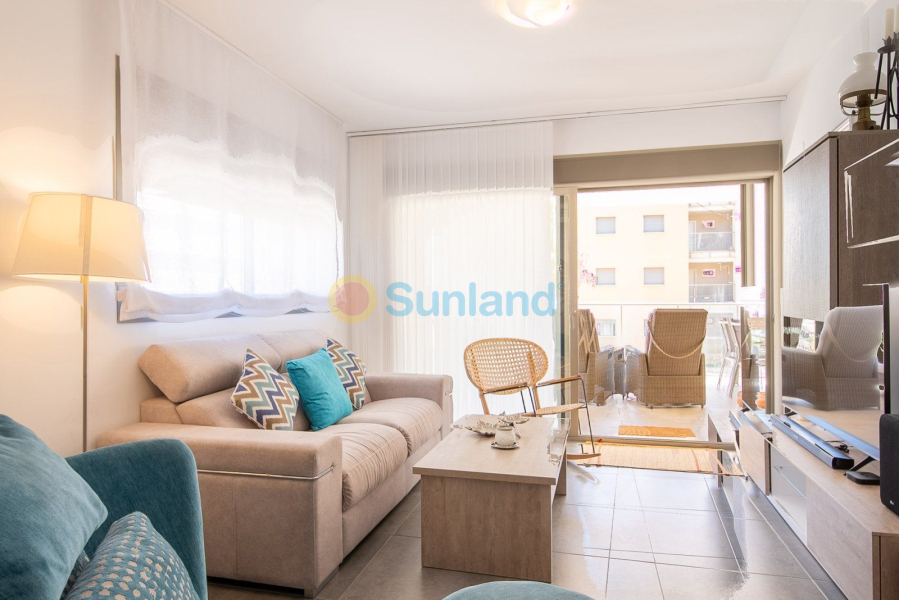 Resale - Apartamento - Orihuela Costa - Villamartin