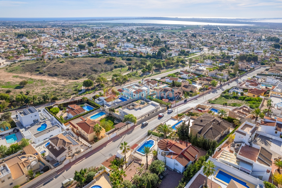 Resale - Villa - Ciudad Quesada - Rojales