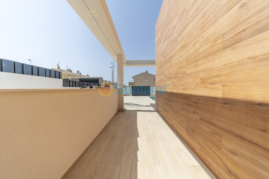 Resale - Villa - Torrevieja - Aguas Nuevas