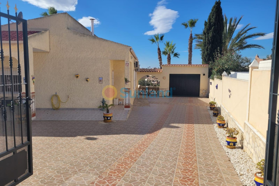 Segunda mano - Chalet - San Fulgencio - Urbanización La Marina