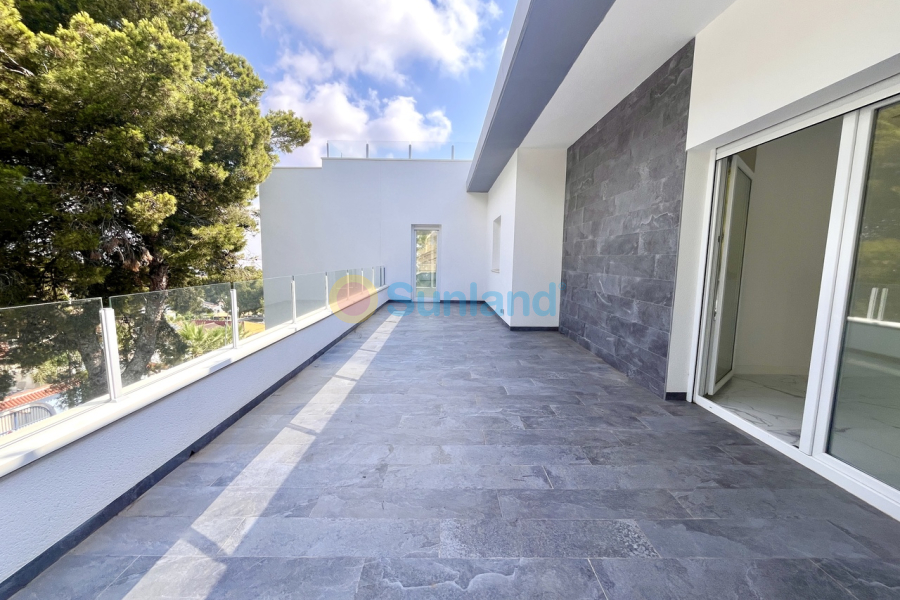 Resale - V - Los Balcones