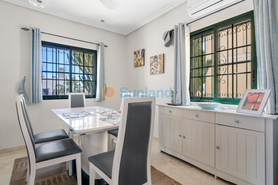 Segunda mano - Chalet - Orihuela Costa - Los Dolses