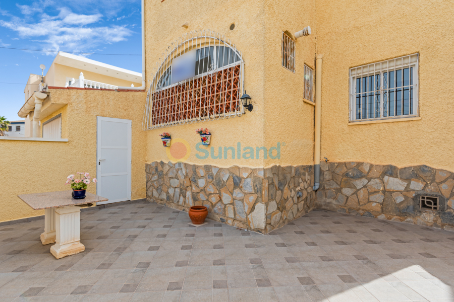 Använda fastigheter - Villa - San Fulgencio - La Marina