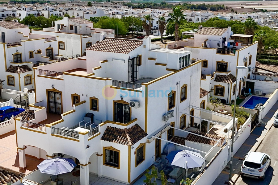 Använda fastigheter - T - Los Montesinos