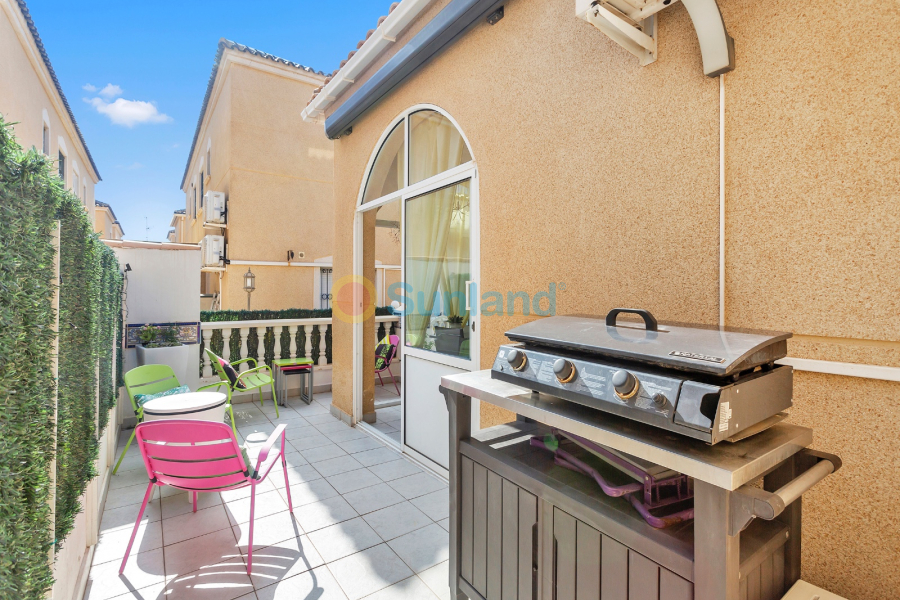 Använda fastigheter - Villa - Torrevieja - Los Altos