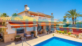 Använda fastigheter - Villa - Orihuela Costa - Campoamor