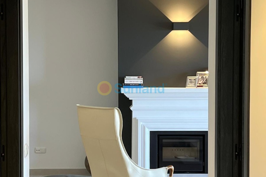 Resale - Apartment - Benahavis - La Quinta