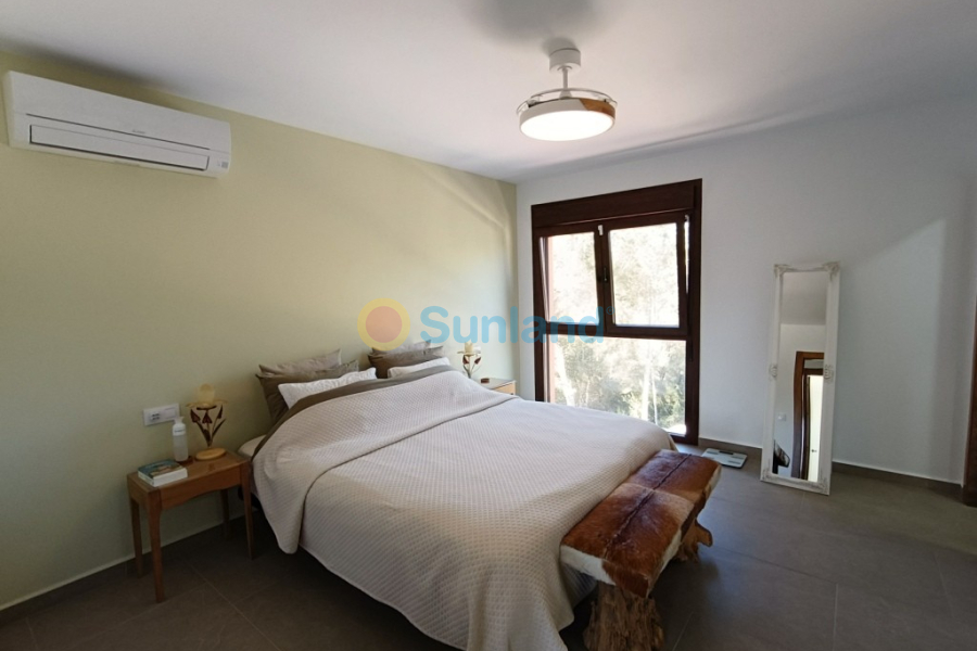 Resale - Villa - Pinar De Campoverde - 