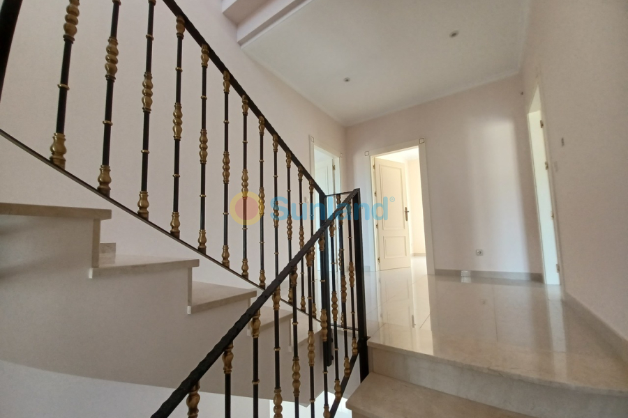 Använda fastigheter - V - Cabo Roig