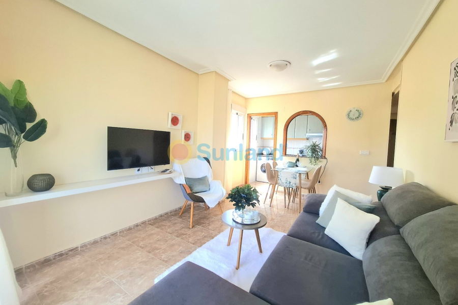 Resale - Apartamento - Torrevieja - Centro